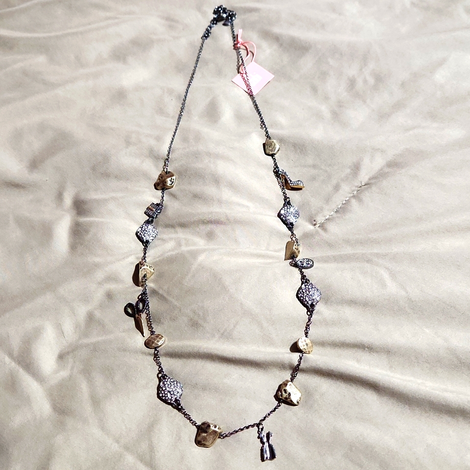 Cabi Dressmaker Necklace 35$